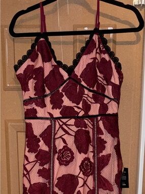 NWT Lulu's Blush Pink and Wine Floral Lace Trumpet Dress Size Small